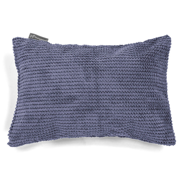 Obdĺžnikový dekoračný poťah na vankúš 35 x 50 cm - Pom Pom Fialová 01