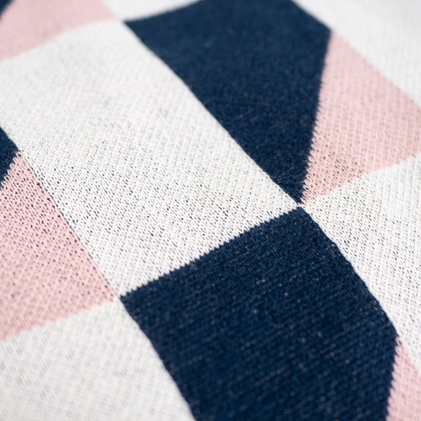 Malá podnožka - Pletené Geometrický Modrá Fabric Close-up Image